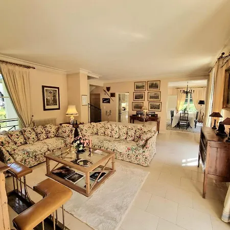 Bovary Deauville, Exceptional Location *